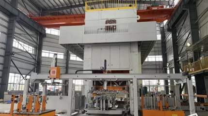 媒體關注：快猫官网在线观看鈑金：訂單多人手緊張，投入自動化設備提升生產效能